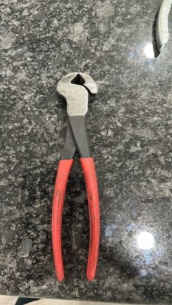Crescent end cutters pliers