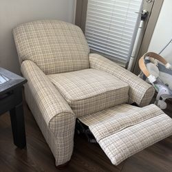 Comfy Neutral Recliner Chair 