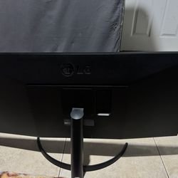 LG 34” UltraWide Monitor (34WQ500-B)