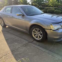 2016 Chrysler 300