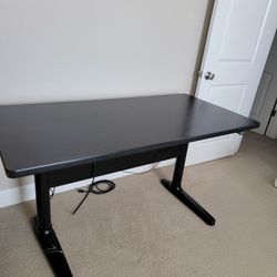  Linak Desk- Black - Sturdy - Spacious