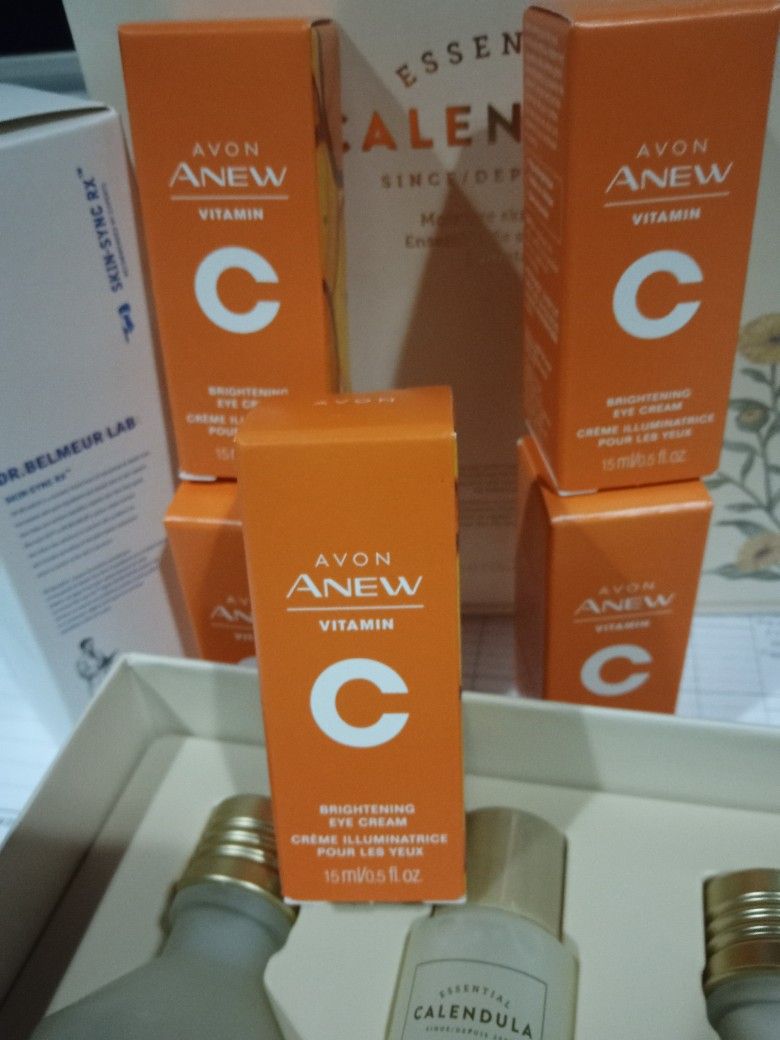 ANEW Vitamin C Brightening Eye Cream