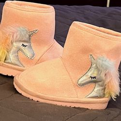 Toddler-size 5 pink suede Boots 