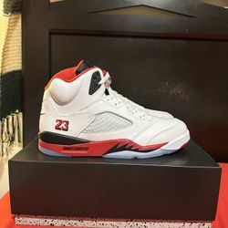 Retro 5 "Fire Red"