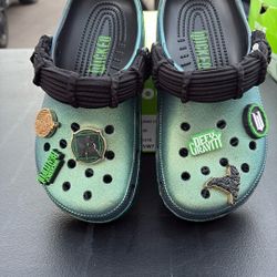 Wicked Crocs Size Men’s 5 Woman 7 