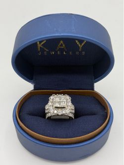 14K White Gold Diamond Cluster Ring Size 7 – 5.7 Grams