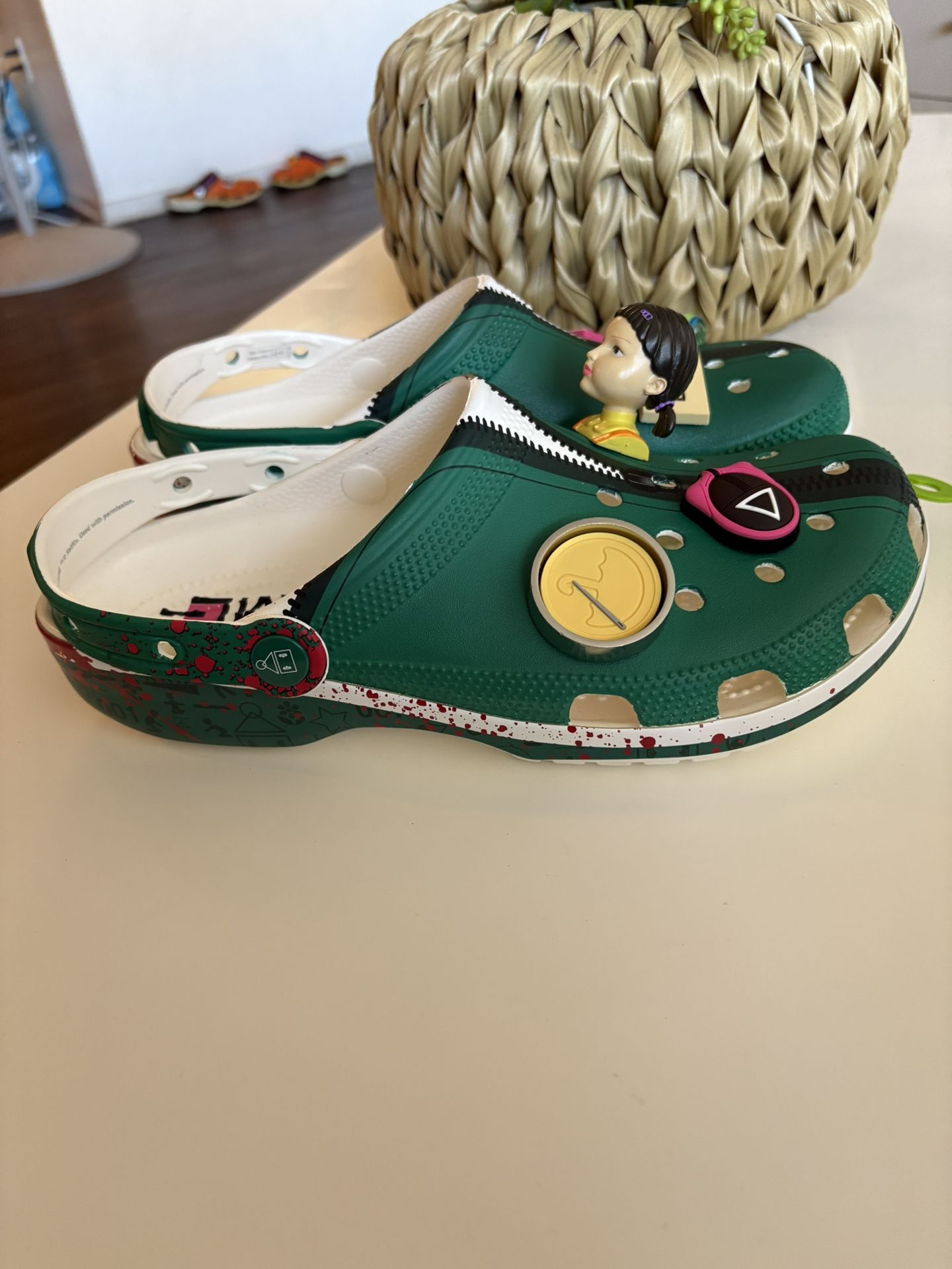 CROCS,Squid Game 