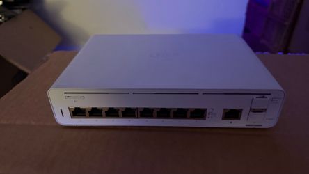Ubiquiti UniFi 8-Port Network Switch