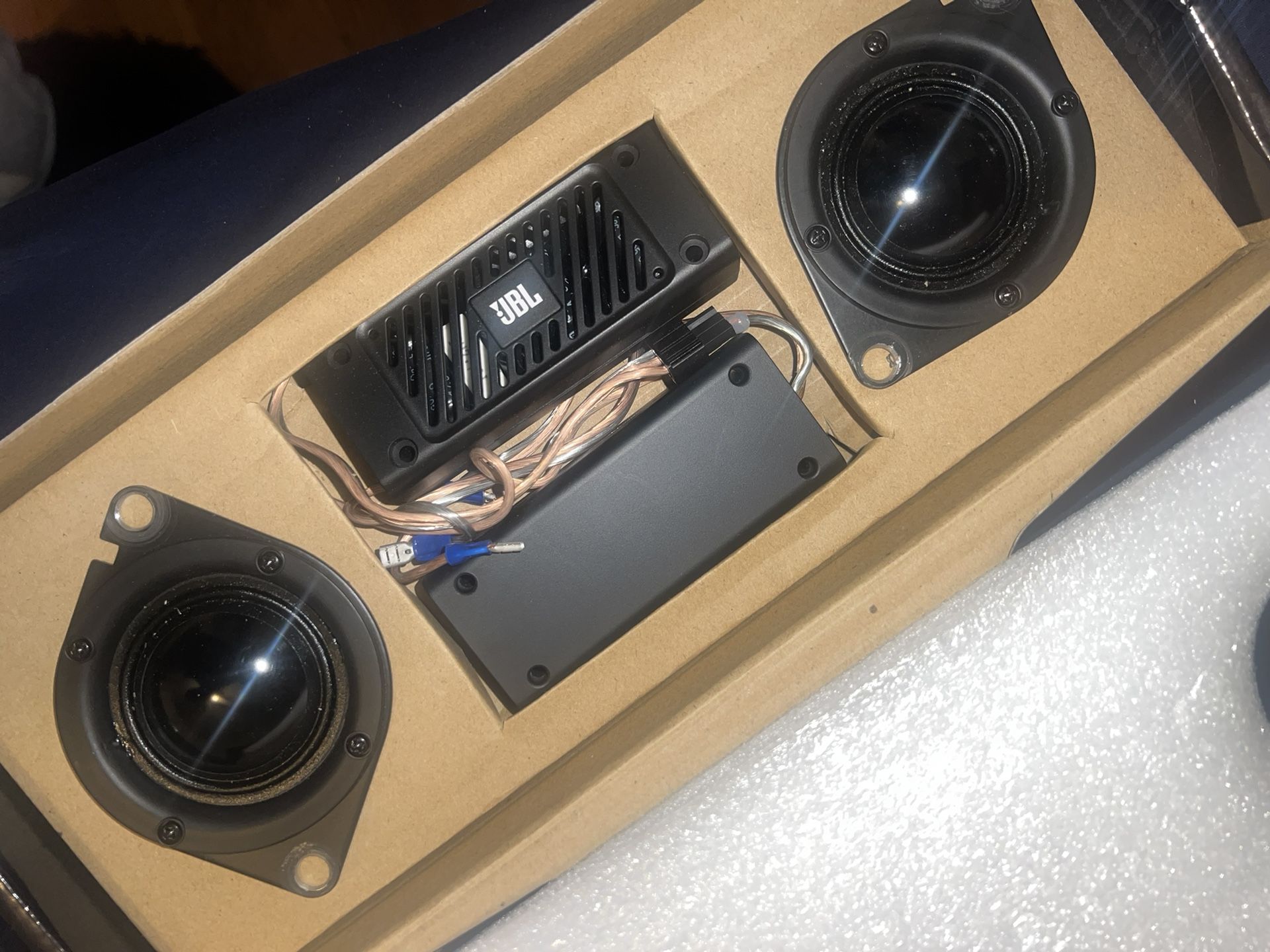 Jbl Stadium 22s