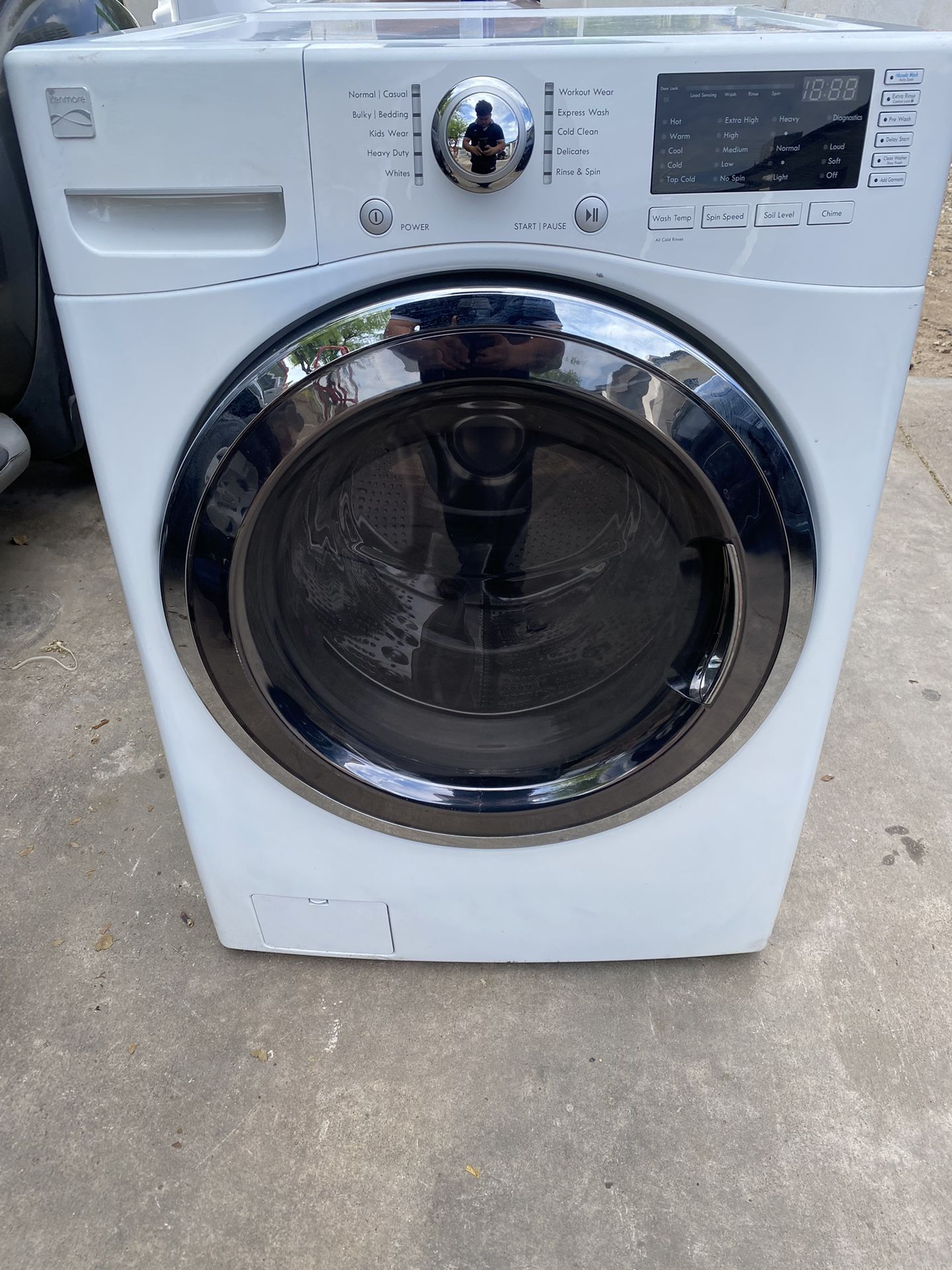 Kenmore elite washer works perfect in good condition