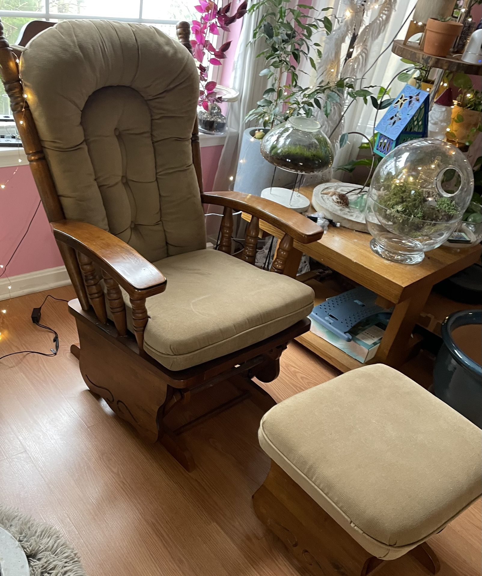 Comfy Sliding Rocking Chair 