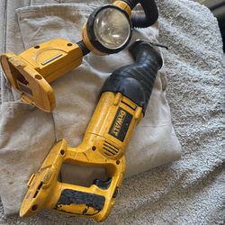 Dewall tools,not batteries