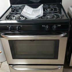 Super clean Gas Stove in perfect working condition