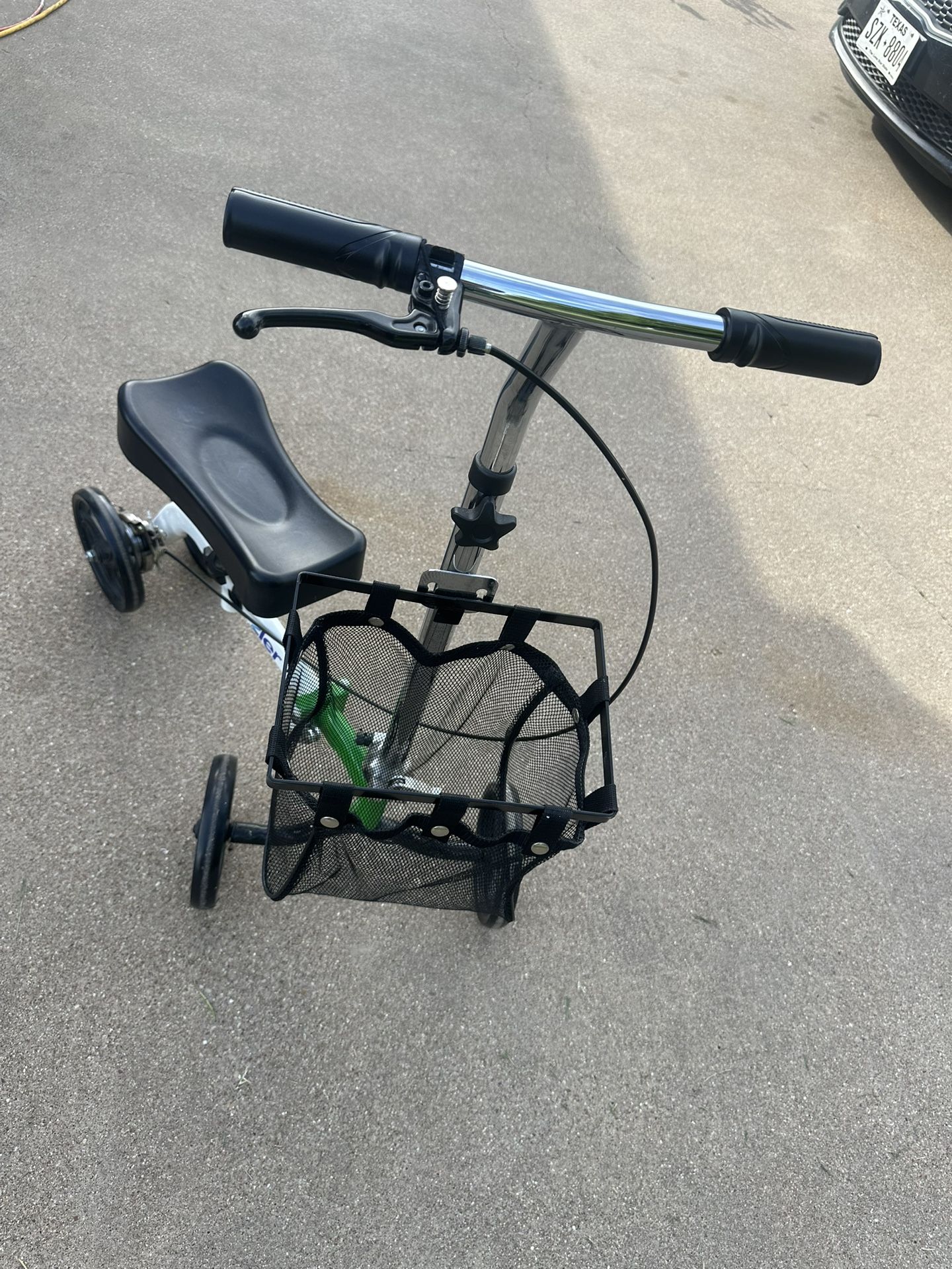 Knee Scooter