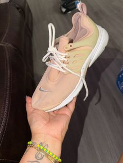 Nike women 8