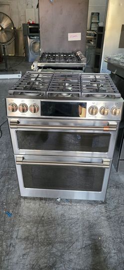 2026  CAFE GAS RANGE SLIDE IN DOUBLE OVEN WITH AIR FRY AND CONVECTION OVEN STAINLESS STEEL LIKE NEW