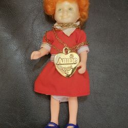 Vintage 1982 Doll Orphan Annie Little - Knickerbocker - Red Hair, Red Dress

