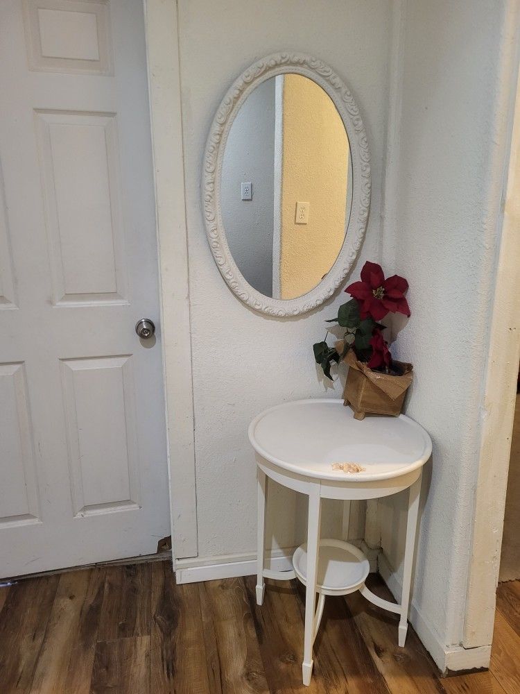 Enter Table With Mirror And Flower With Nice Vase