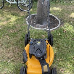 Self Propelled High Wheel Lawn Mower Poulan Pro 22” Cut With A 6.75 HP Engine 