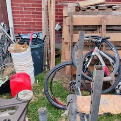 Free Pallets Scrap Weights