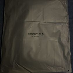 Black Essentials Sweats