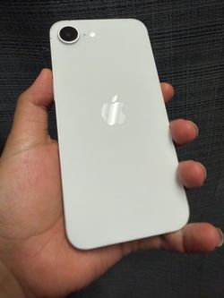 iPhone 16e AT&T- CRICKET