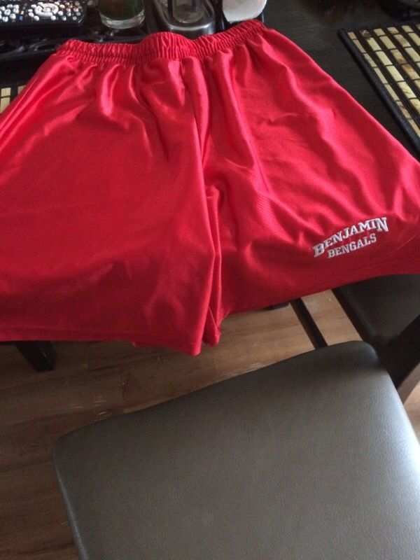 Benjamin bengals red short new