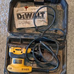 DeWalt D26441 Sheet Sander 1/4