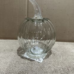 Halloween Glass Light Up Pumpkin..