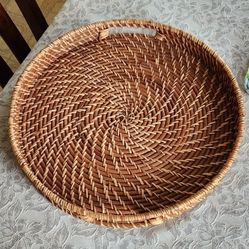 𝅺HANDMADE Woven Rattan Serving Tray Honey Brown

