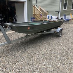 12 Foot Sear GameFisher Jon Boat  With Trailer 