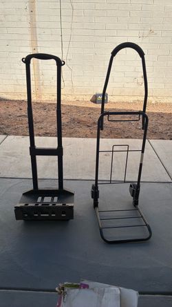 2 rolling carts