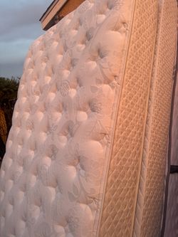 I have good Queens mattress