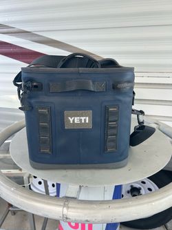 YETI Hopper Flip Soft Cooler Navy Blue