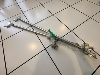 Decorative Curtain Rod with Leaf Finials