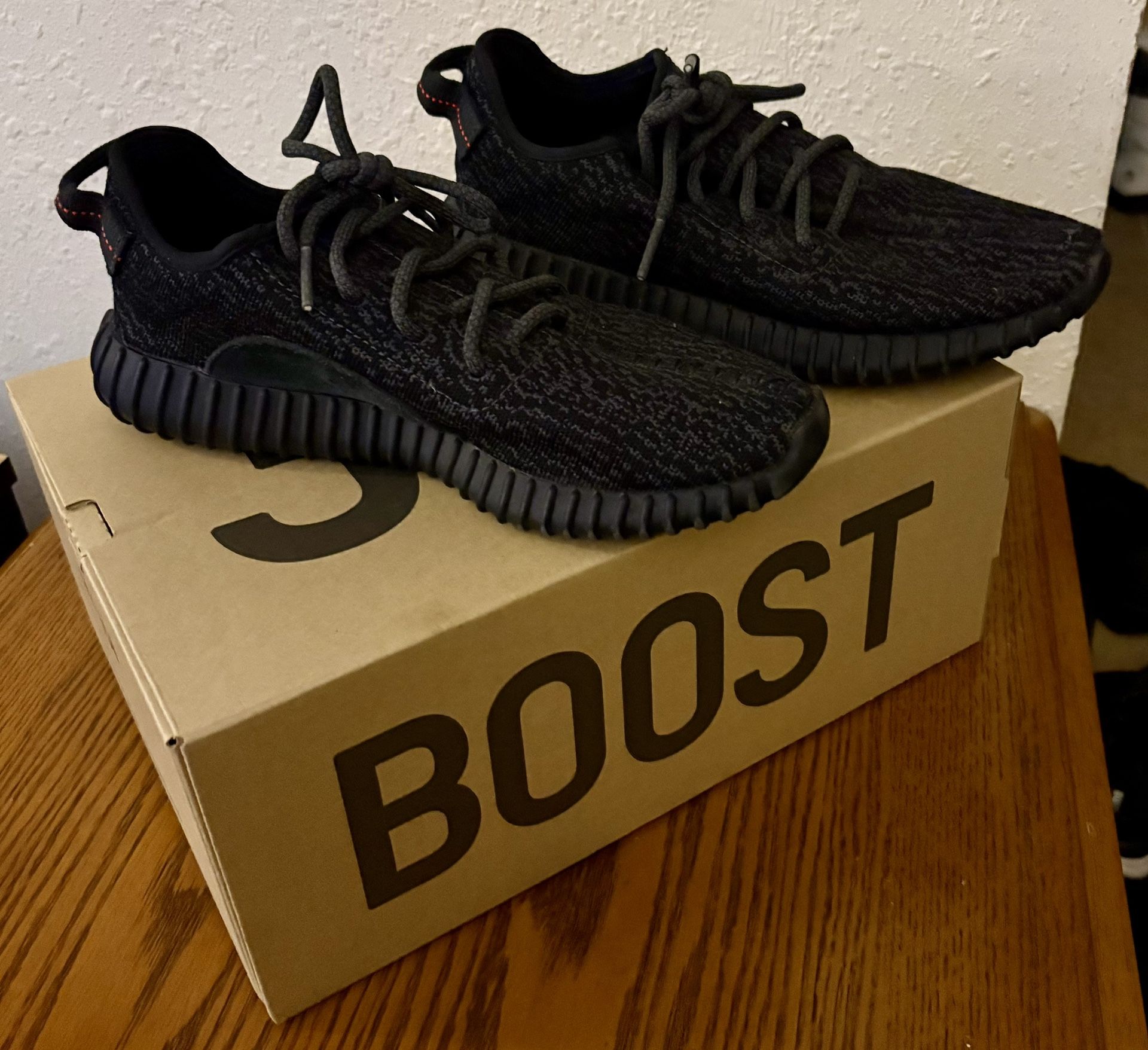 Men’s Size 9 Yeezy Adidas Boost 350