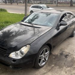 Mercedes Benz CLS550