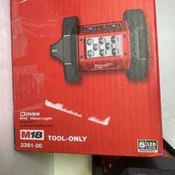 Milwaukee 1500 Lumens LED Flood Light