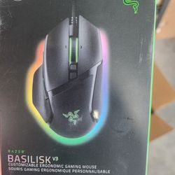 Razer - Basilisk V3 Wired Optical Gaming Mouse with Chroma RBG Lighting - Black