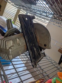 Black & Decker 7-1/4" Circular Saw (Model 7301)