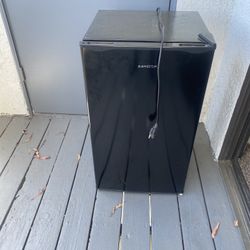 Banson mini fridge/freezer