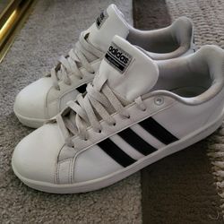 ADIDAS Size 9