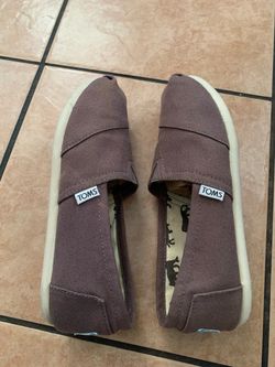 TOMS canvas slip-on