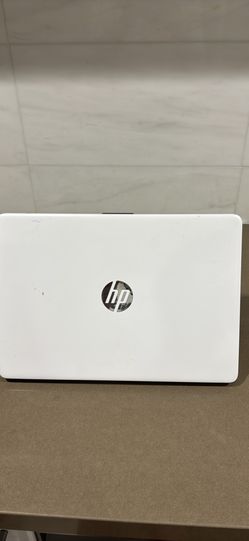 WHITE HP 14” Laptop – Windows 11 – 4GB RAM / 64GB – Excellent Working Condition