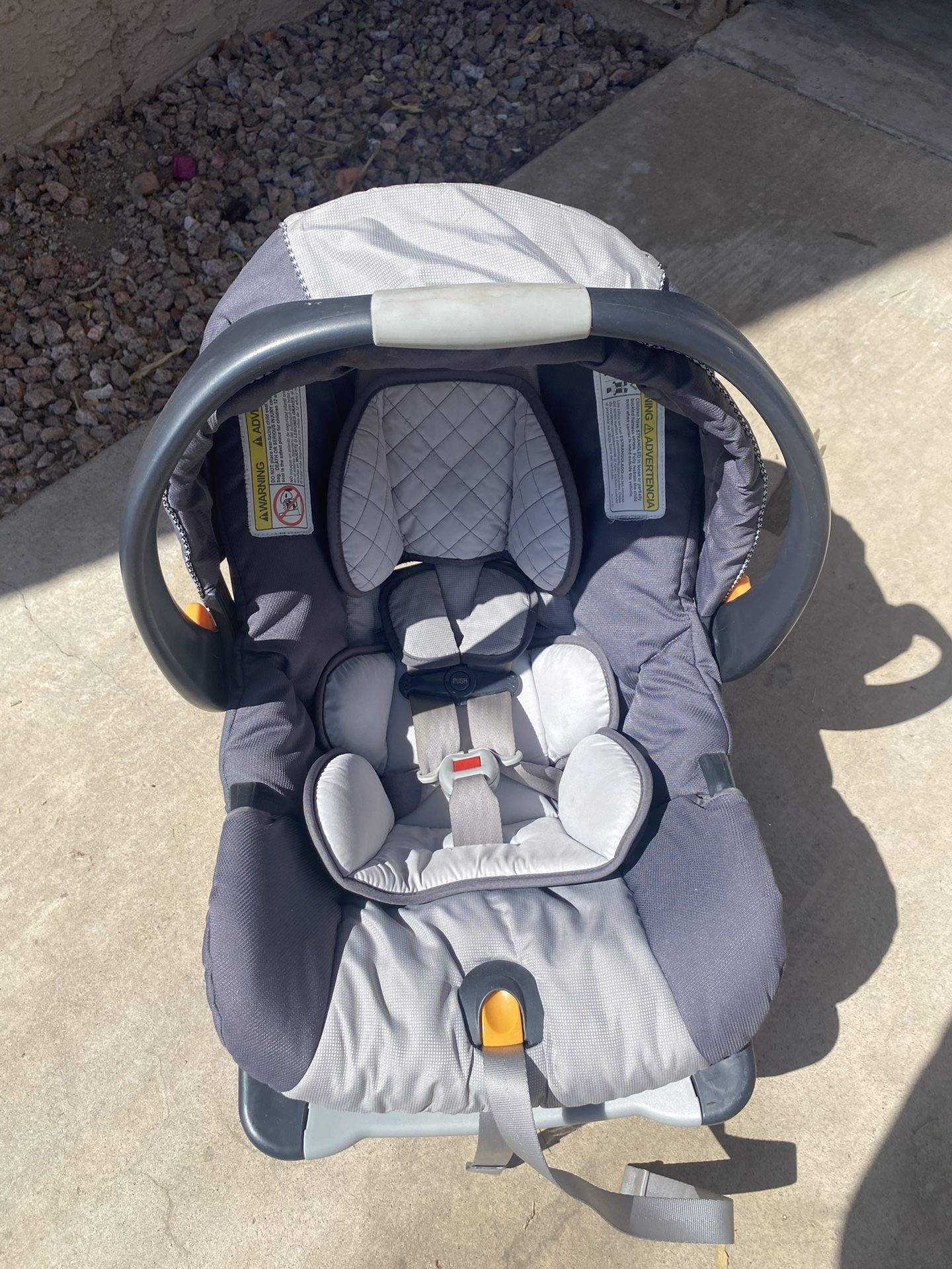 Chico KeyFit 30 Infant Car Seat & Bob Stroller