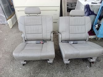 Toyota Sequoia 3rd seats