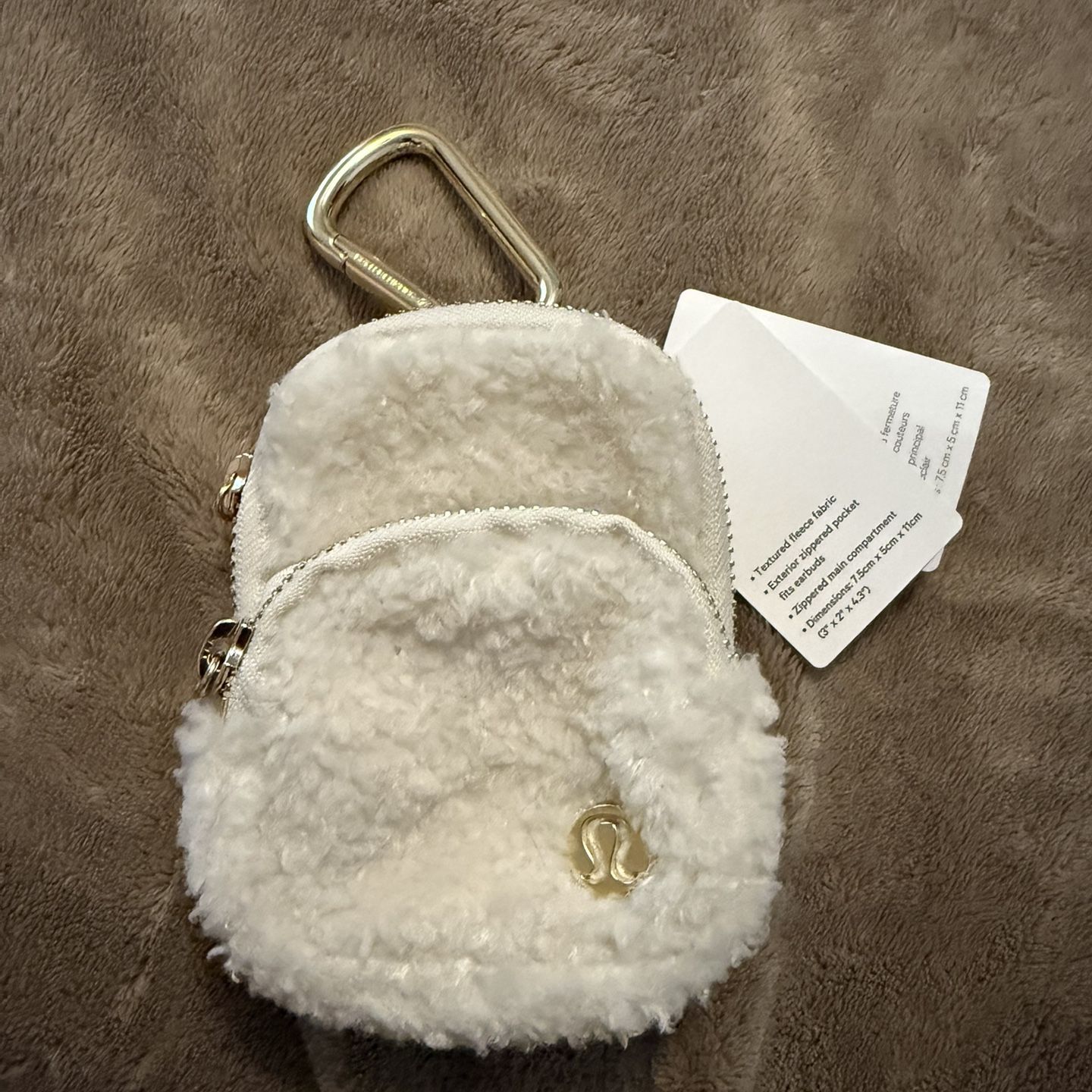 lululemon bag dupes amazon This lululemon lookalike bag is SO GOOD #lululemonlookalike  #lululemonquiltedcrossbody #lululemonbag #amazonfind #lookforless  #lululemonpurse #amazonluludupe lululemon quilted purse lookalike, best