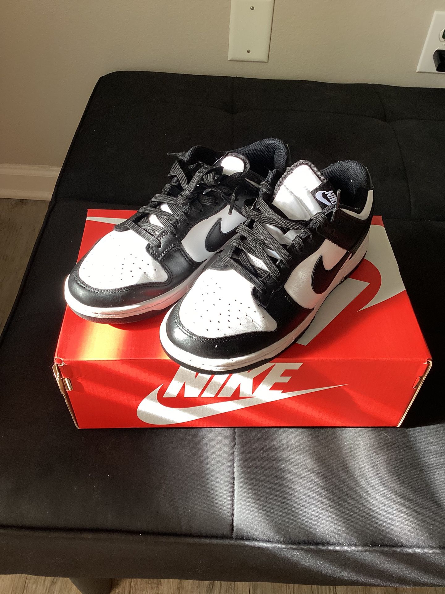 Men’s Nike Dunk Low Size 8.5