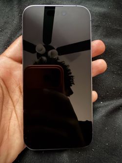 Apple iPhone 14 Pro 256GB – Deep Purple – Carrier Unlocked – Good Condition