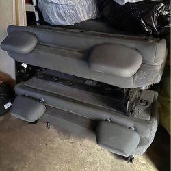 Chrysler Town and Country Seats